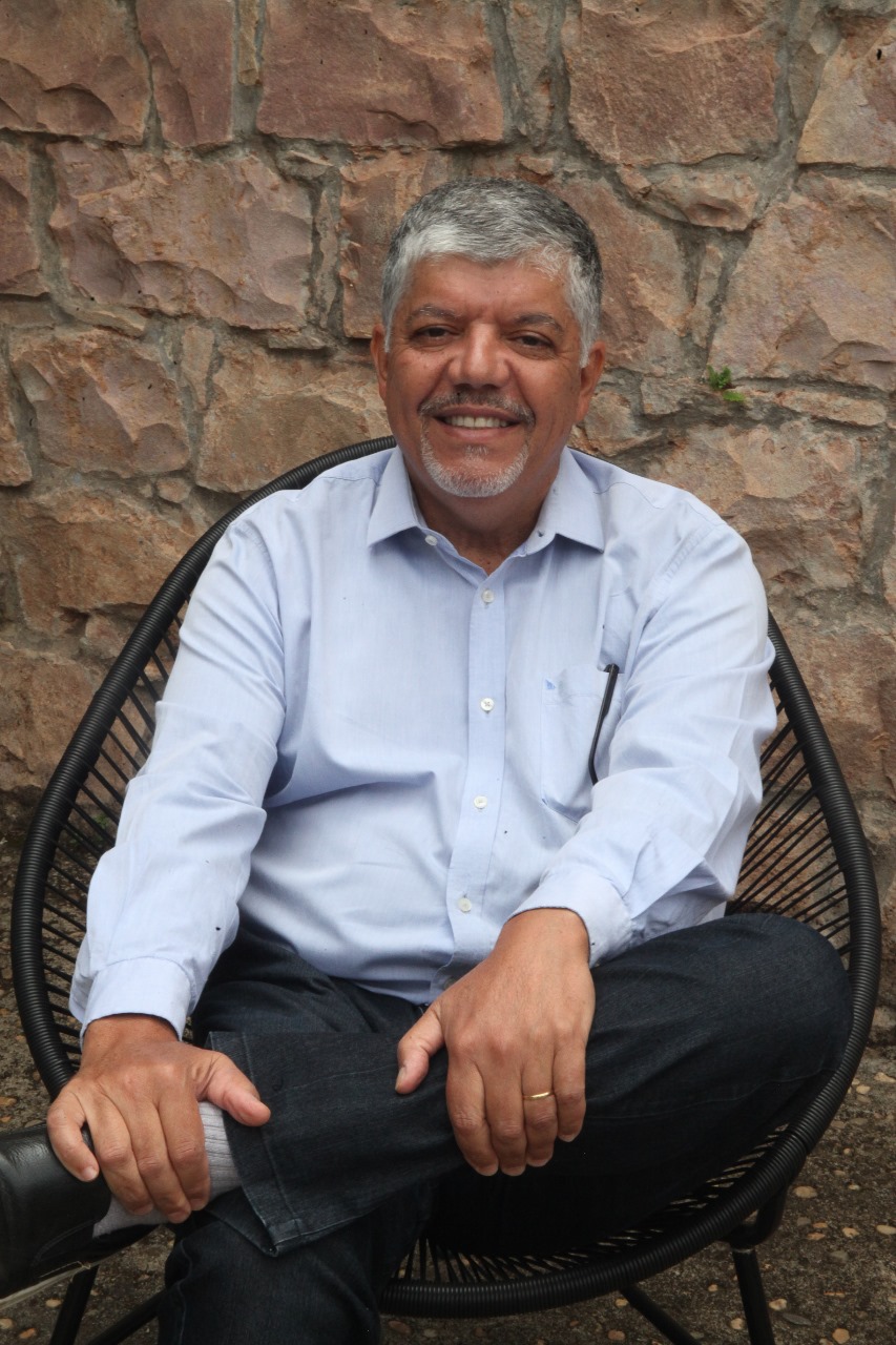 Dr. Lincoln Ramos